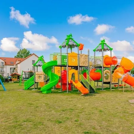 Two-story Homes With Terraces Dom wakacyjny Karwia