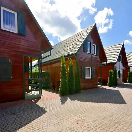 Dom wakacyjny Two-story Homes With Terraces
